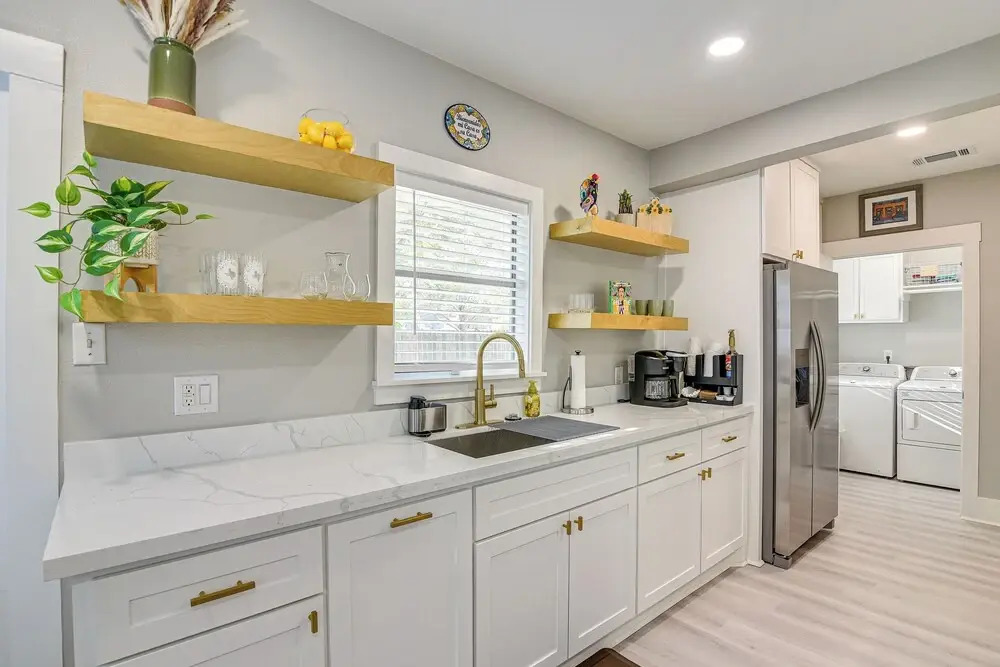 3 Mi to Dtwn: Dog-friendly Home in Houston!