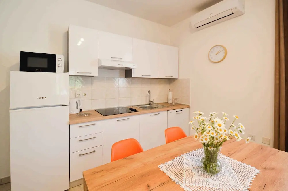 Apartments in Stinjan/istrien 8432