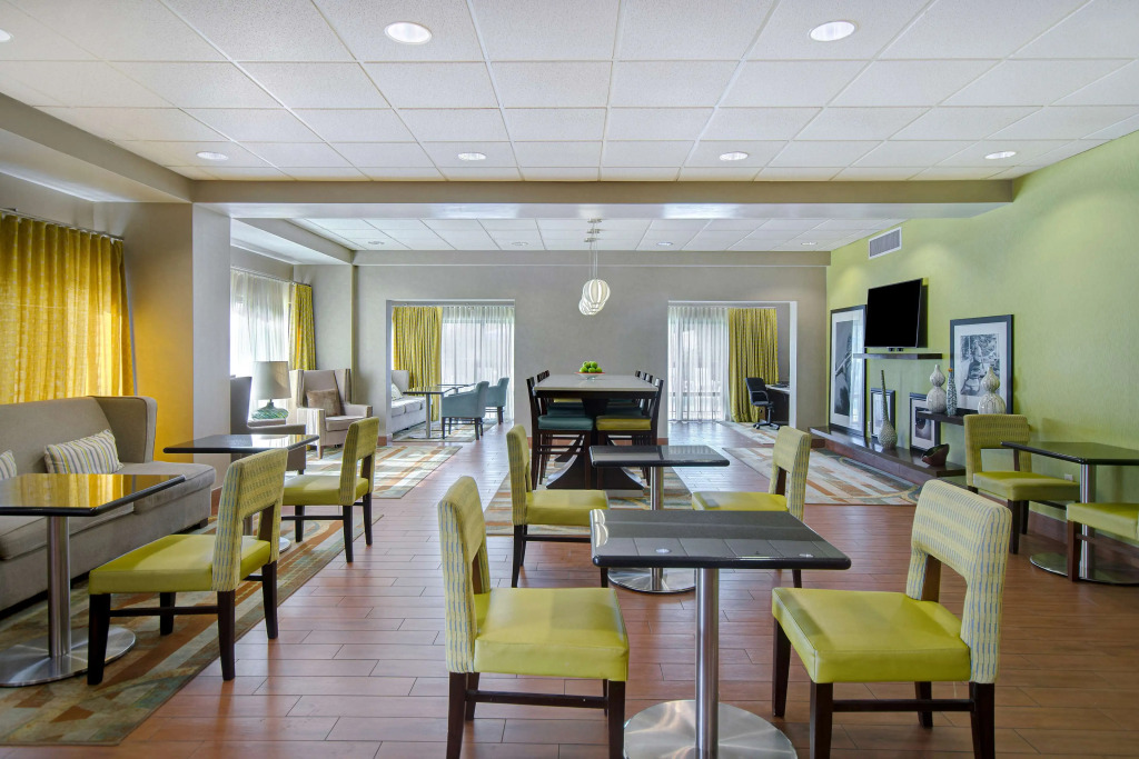 Hampton Inn Huntsville-Arsenal/South Parkway