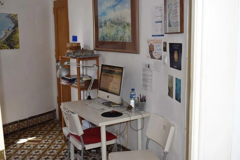 Hostel Albergue La Casa Encantada