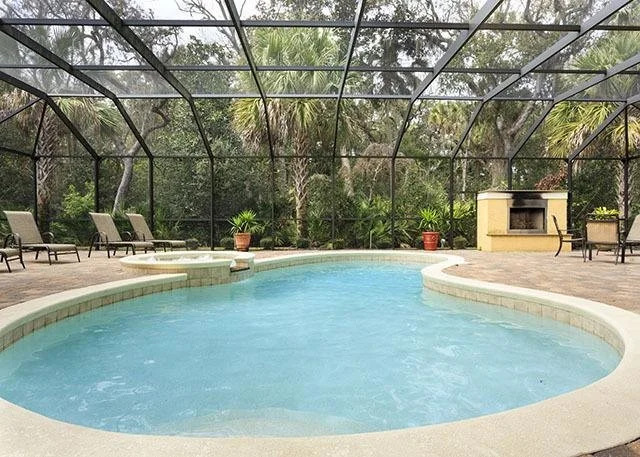 Versailles by the Sea 8 Br home by RedAwning