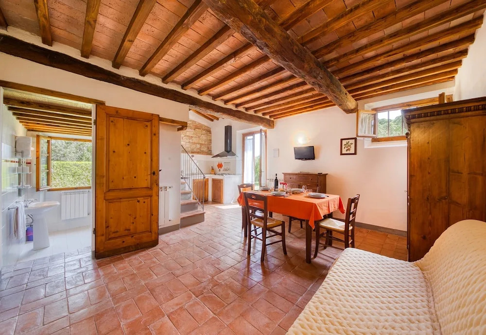 Montignano Studio With Pool