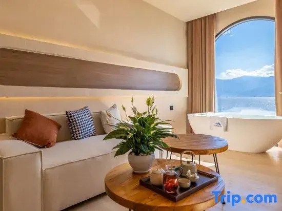 Wind also Cloud Luxury Intelligent Sea View Hotel -DoubleuCorridoriErhairHotelotel)