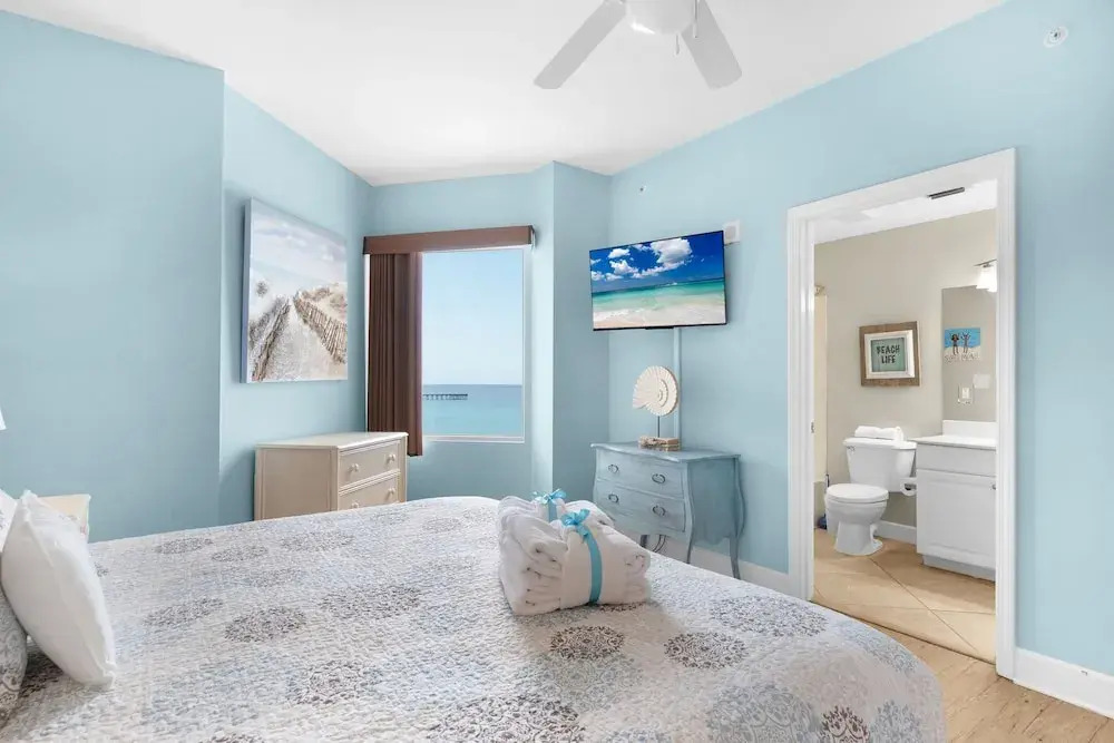 Sea Turtle Retreat! 3BR Beachfront Condo With Stunning Gulf Views Sleeps 8