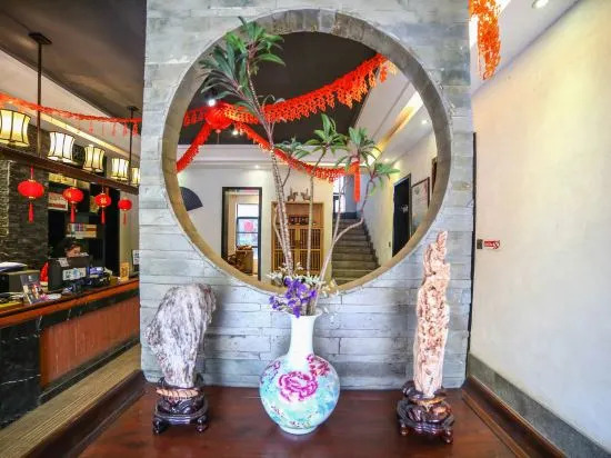 Nanning Huishe Inn (Guangxi Economic and Trade College Qingxiushan Branch)