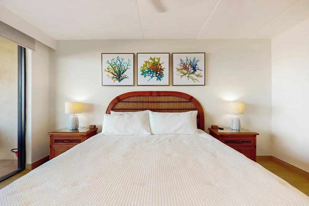 Sweeping View, Luxe Perks: Suntide III - Unit 708