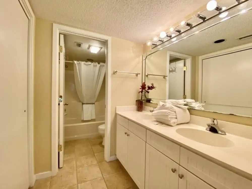 Beautiful & Spacious Myrtle Beach Condo Near Beach