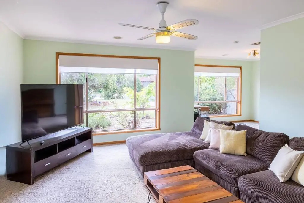 The Clydesdale - Spacious 4 bedroom Home