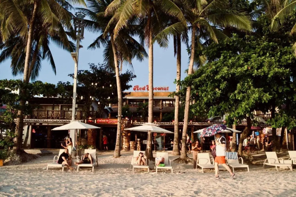 Red Coconut Beach Hotel Boracay