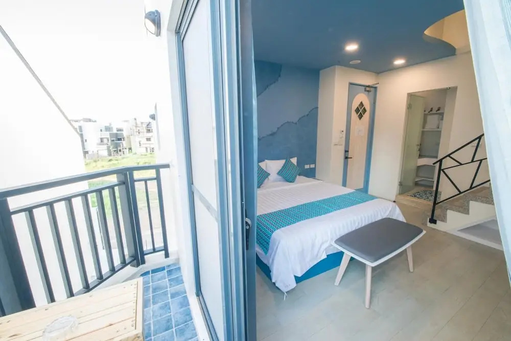 Sapphire Inn