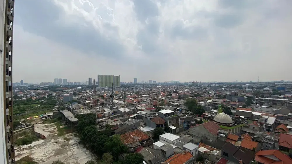 Nice And Comfort 1Br At The Wave Kuningan Apartment