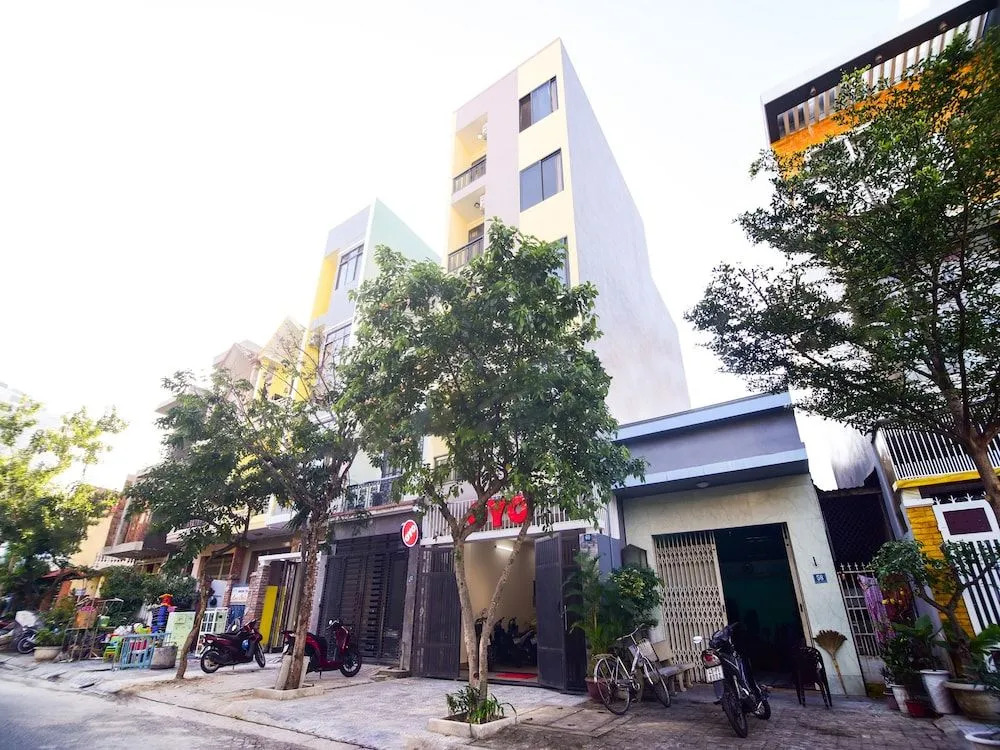 OYO 775 Sea House Hotel & Apartment