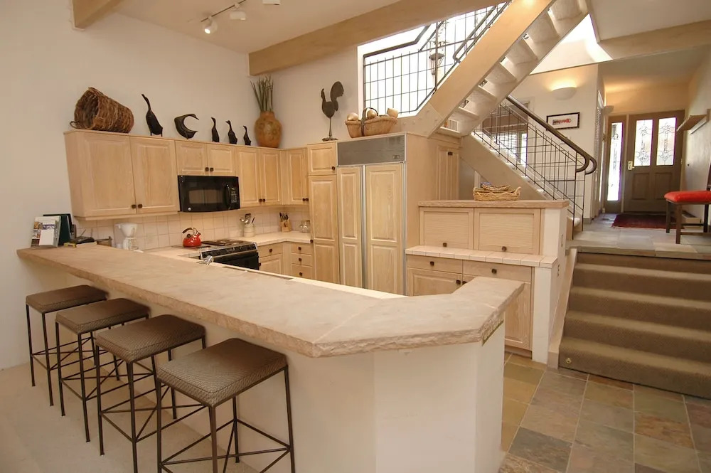 Clarendon by Frias Properties