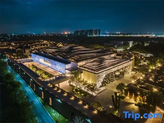 Yanguan Music Lead Vocal Resort Hotel