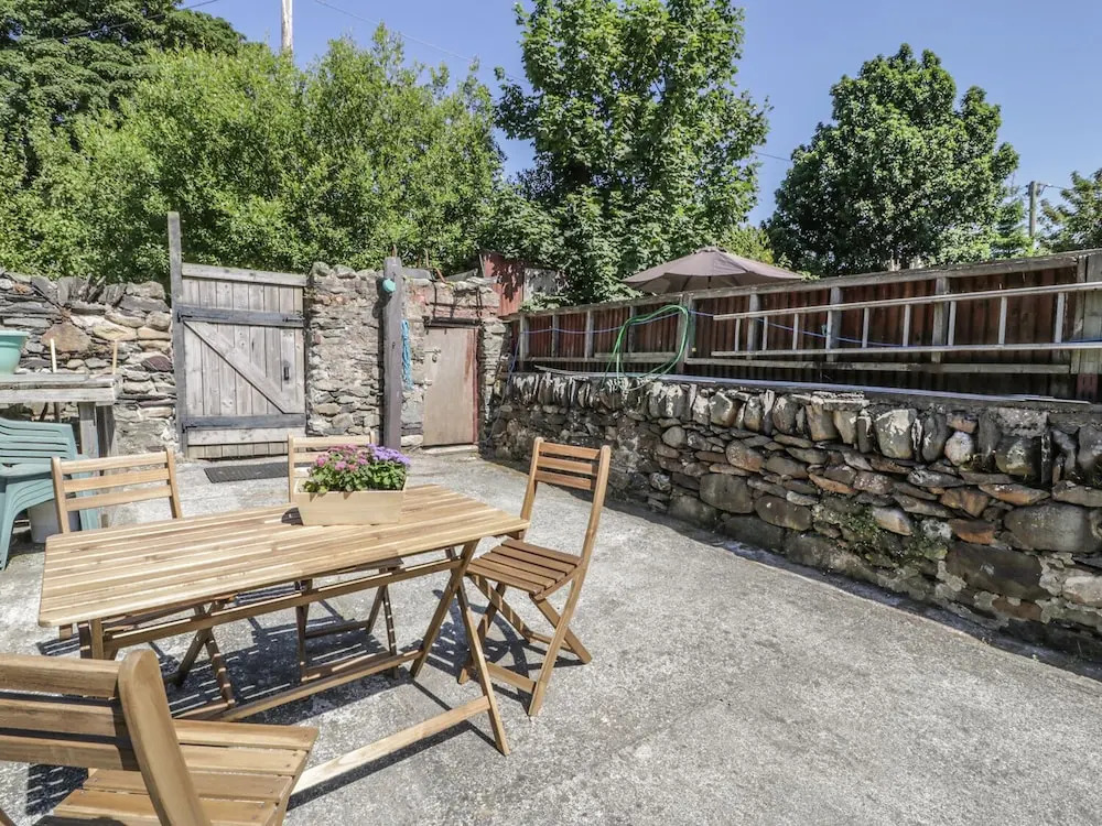 46 Carneddi Road