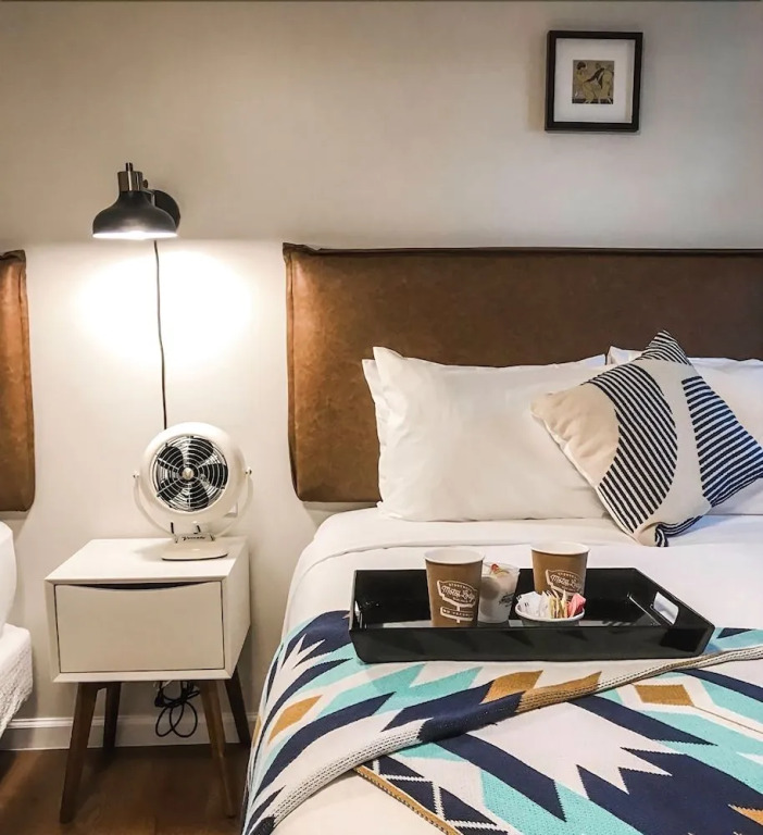 Stonewall Motor Lodge