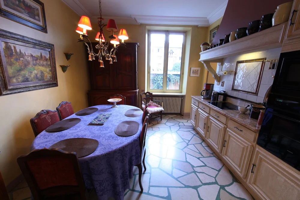 Latout Charme