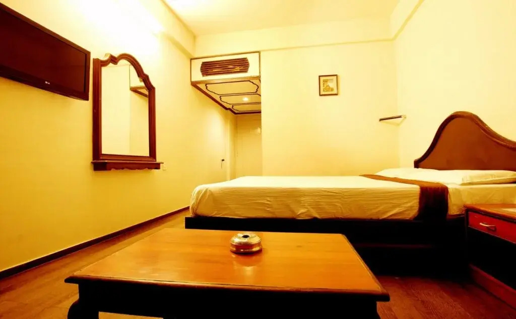 Hotel Royale Heritage