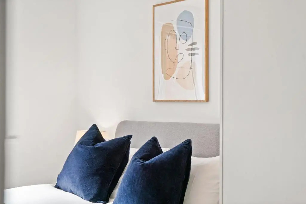 1 Sarah House by Truestays - 2 Bedroom Apartment - FREE Wifi & Parking