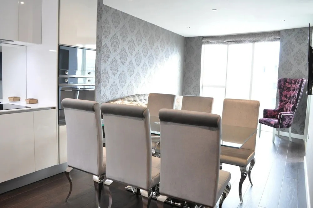 1 Bedroom Apartment With Gym and Terrace