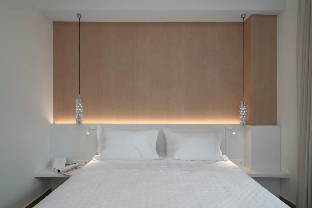 One Bedroom Apartment with Private Garden