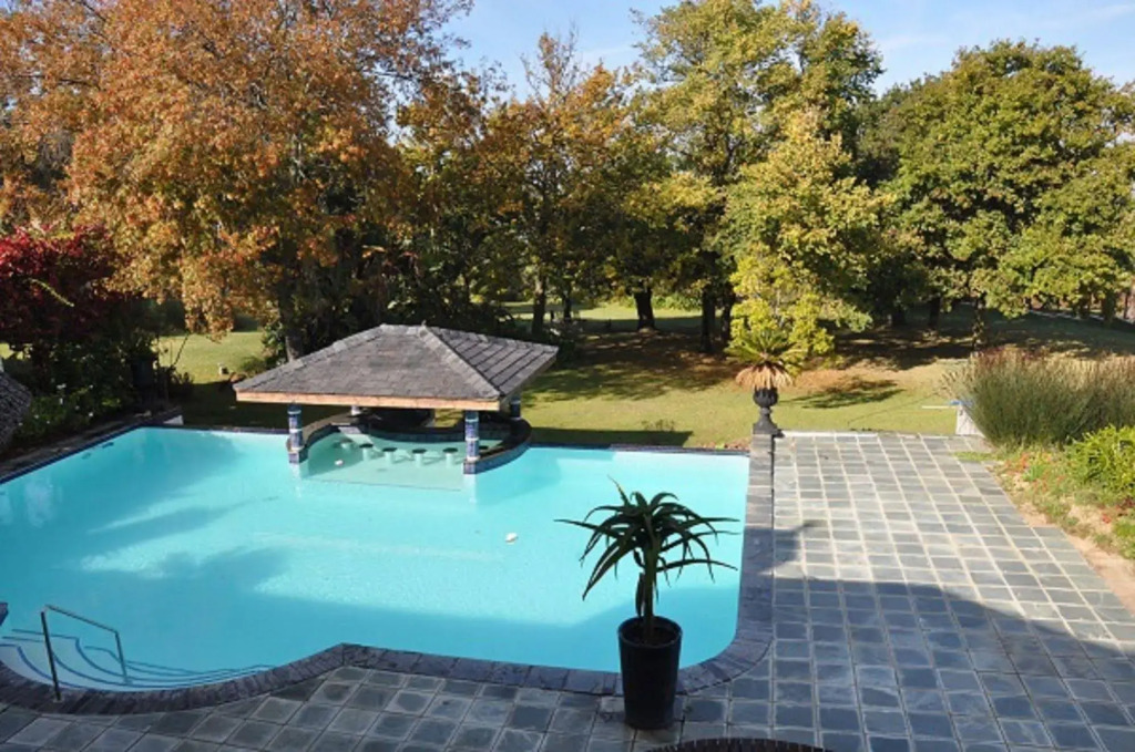Ridgemor Villa