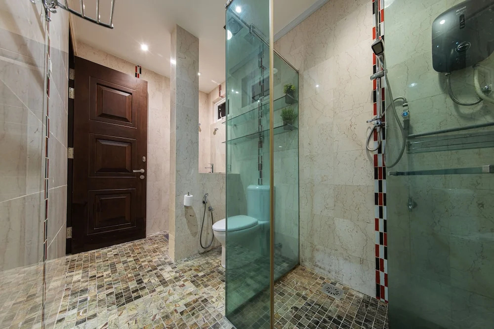 25000sqft Grand Luxe Villa PJ 13BR 42Pax