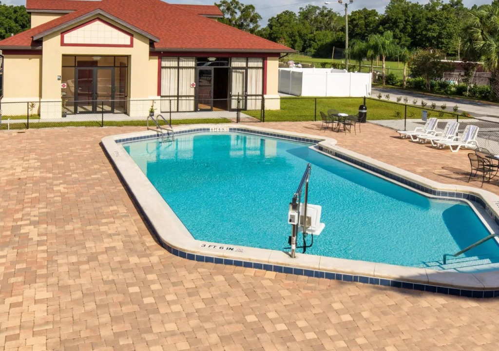 Maingate Florida Hotel