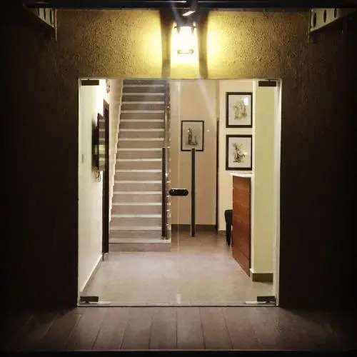 Nigus House