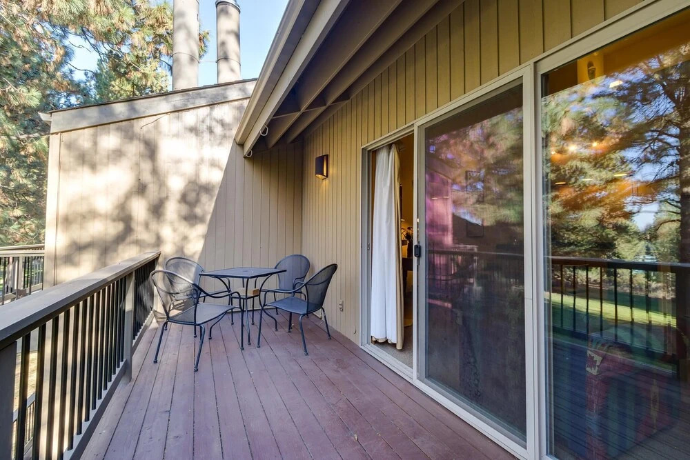 Ski House 230