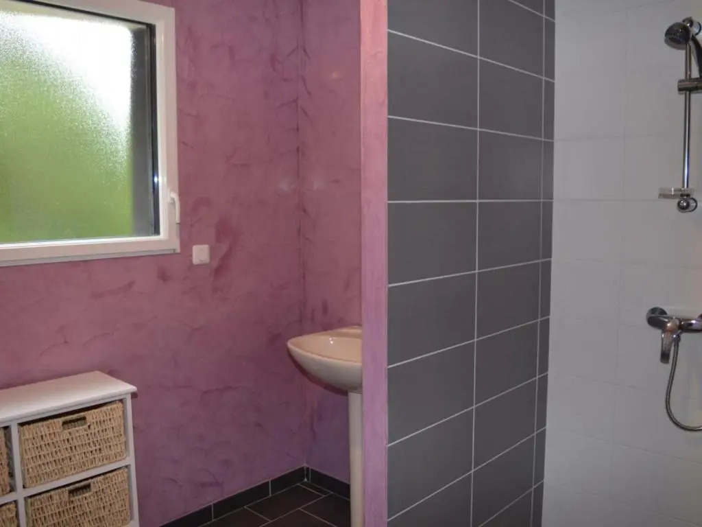 Grande maison moderne avec piscine à Tours, proche du centre-ville et de la Loire à Vélo - FR-1-381-231