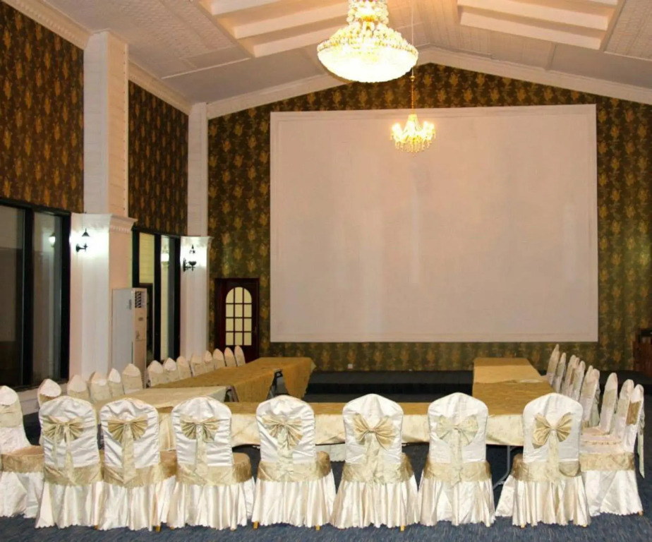 Loumaile Lodge