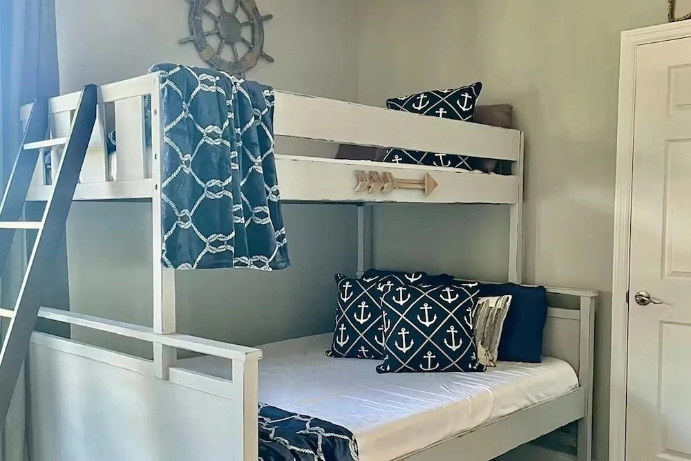 Beach Pointe 102- The Salty Seahorse