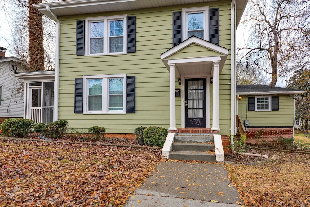 Great for Travel Nurses! Winston-salem Gem w/ Yard