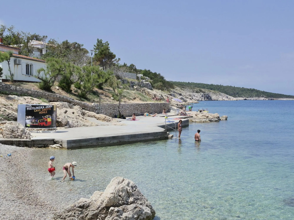 Scenic Holiday Home in Silo with Private Pool near Beach