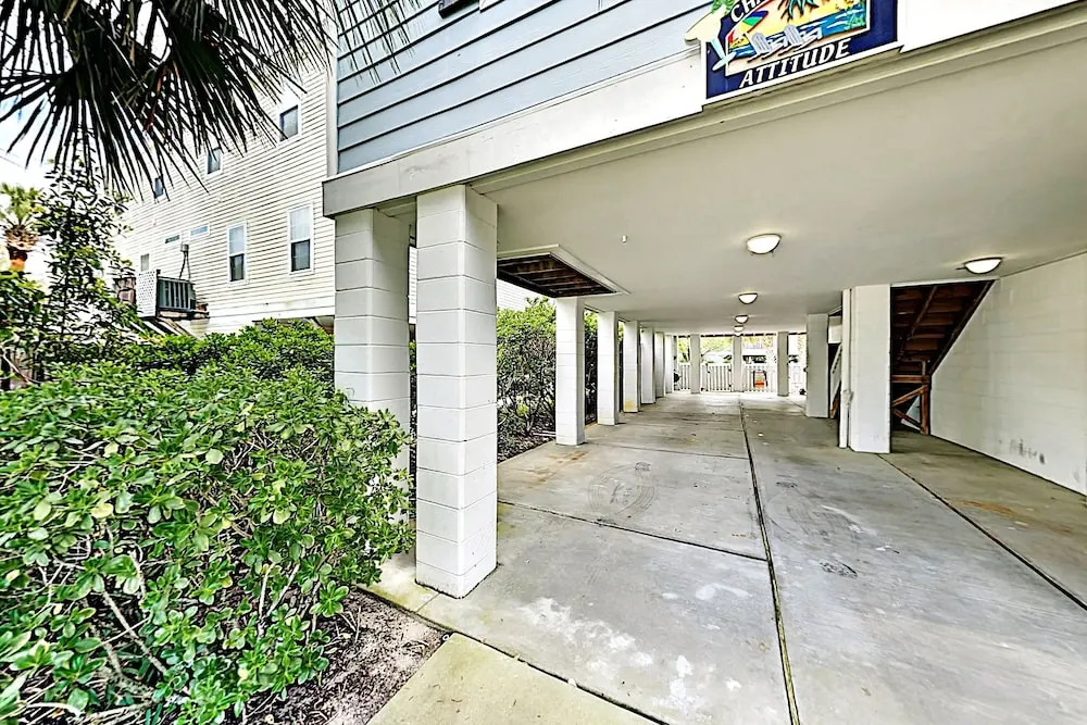 Changes In Attitude: Beach W/ Pool 4 Bedroom Duplex