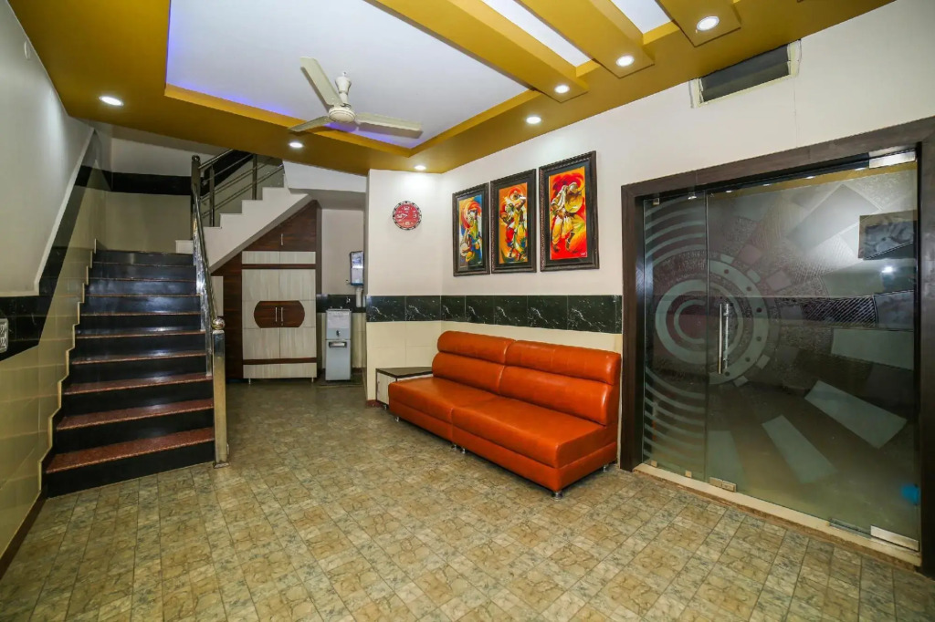 OYO 18650 Sanskar Guest House