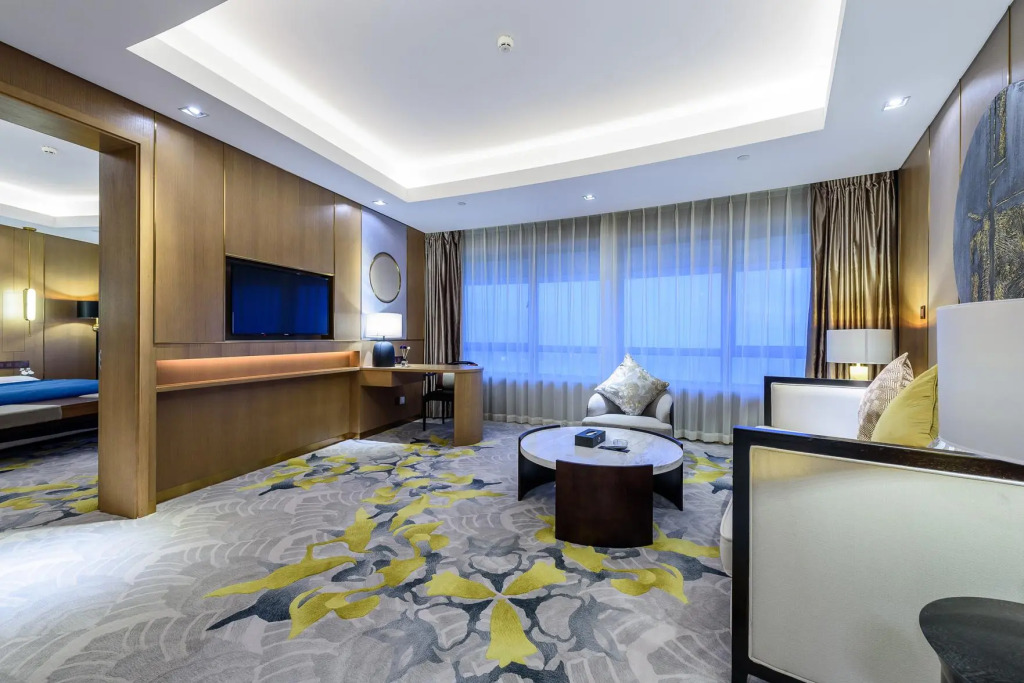 Delphi Sky Hotel