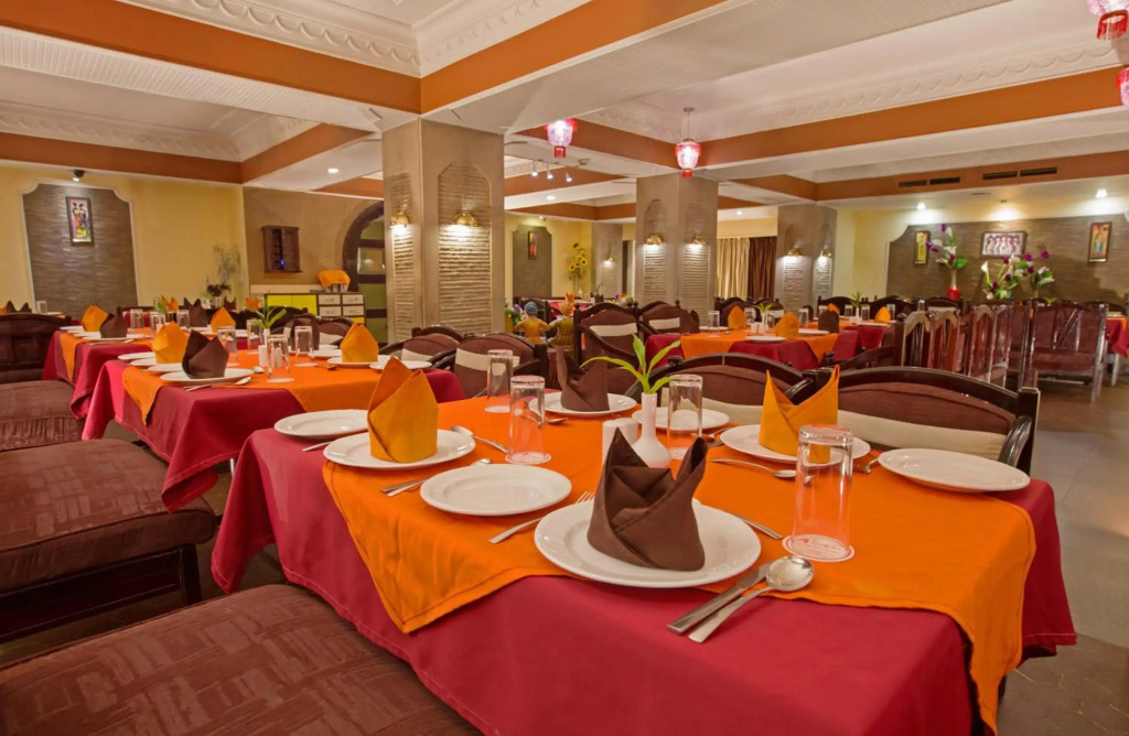 OYO Premium Paltan Bazar