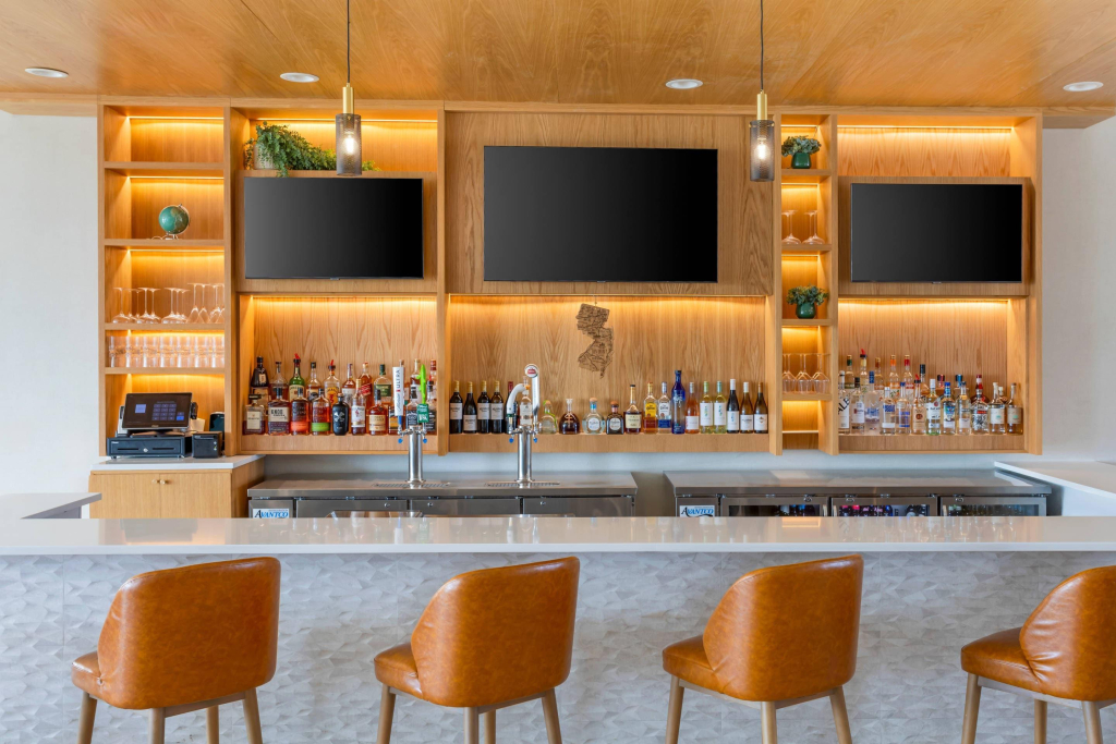 Four Points by Sheraton Newark Airport