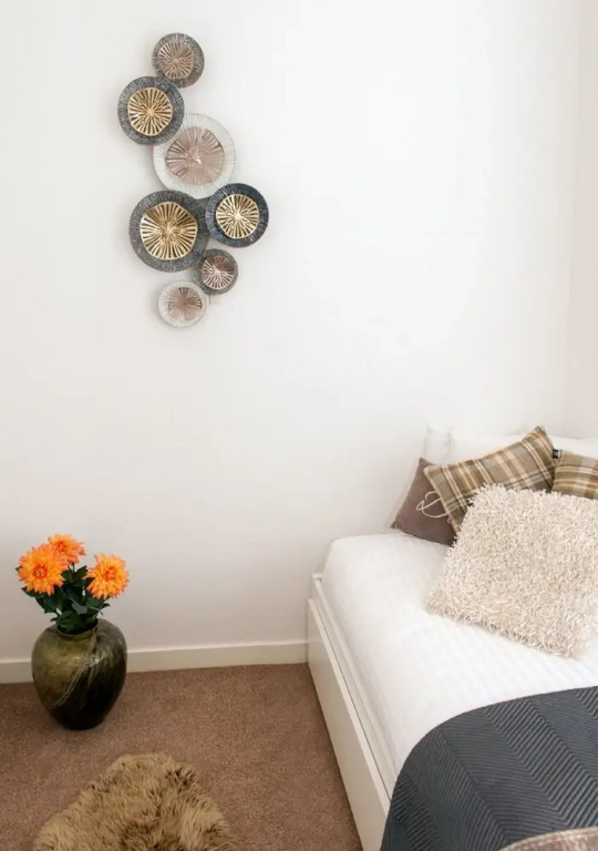 Select Serviced Accommodation - Summit House