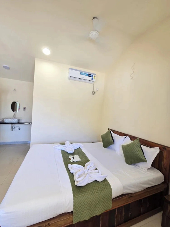 King of Kings by iLiF Hotels