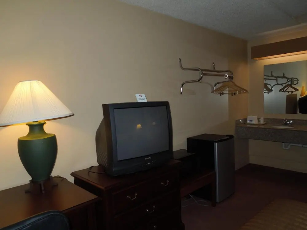 Hilltop Inn Pittsburgh