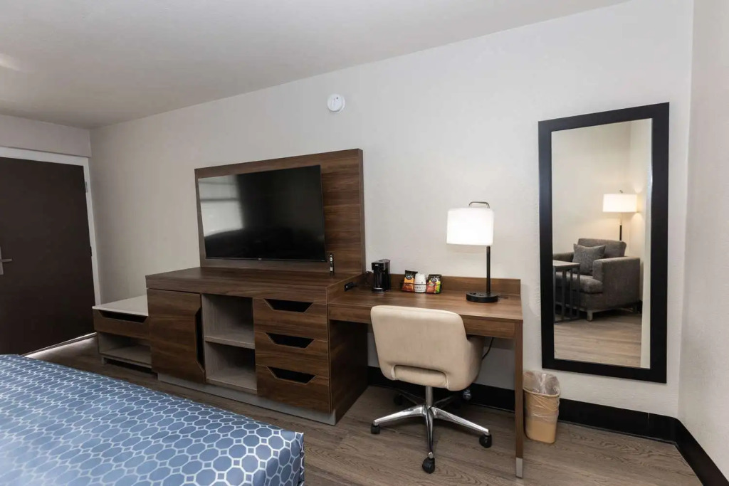 Bhagat Hotels Stone Mountain Atlanta BW Signature Collection