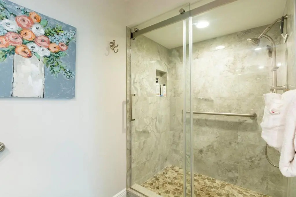 Bahia Vista 11-337, 2 Bedrooms, Views, Heated Pool, Sleeps 6