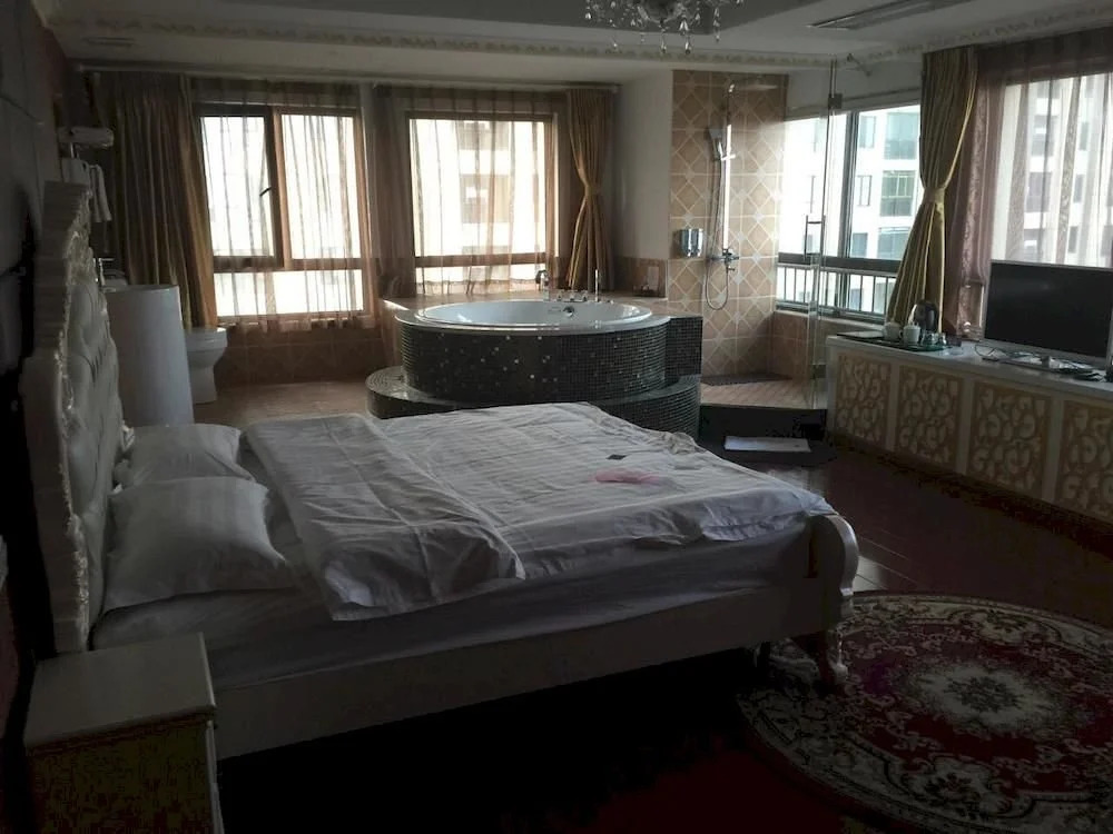 Lingge Hotel