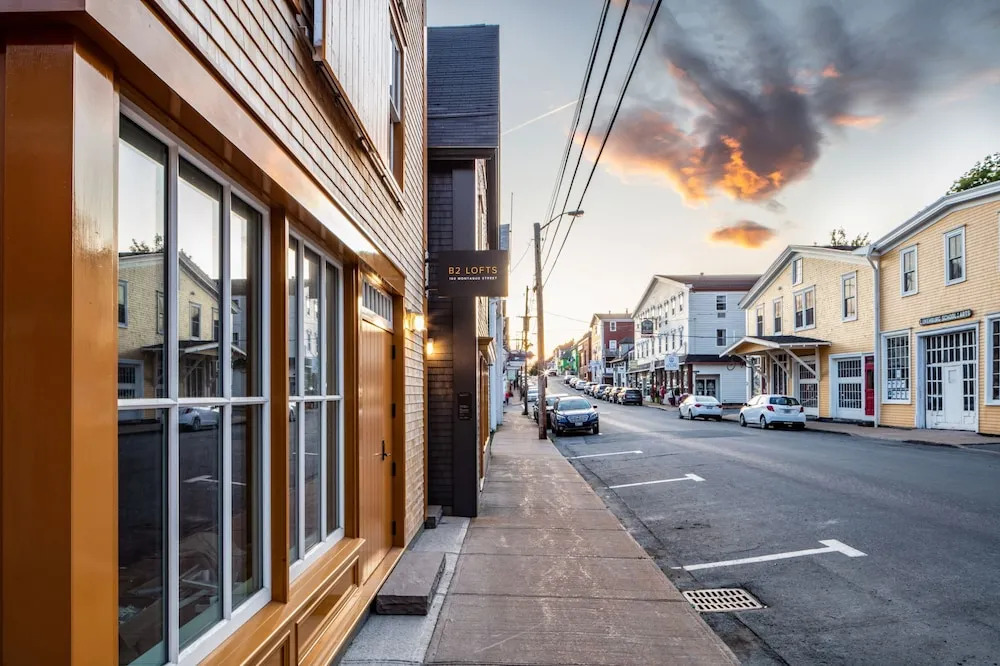B2 Lofts