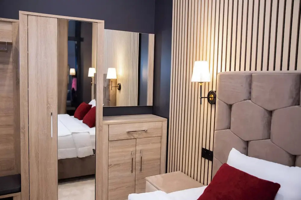 QUICKHOT By GTS - capsules et chambres confortables