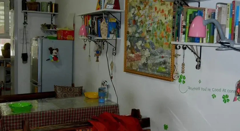 KKH Breeze Hostel