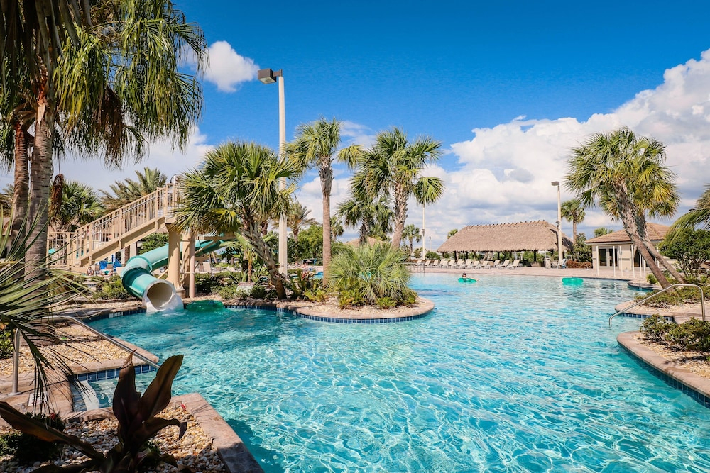 Luxury Home With a Private Pool & Game Room - Resort Amenities, Great Location